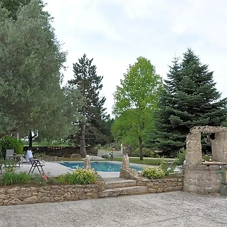 D'hotes Sauternais Bed & Breakfast