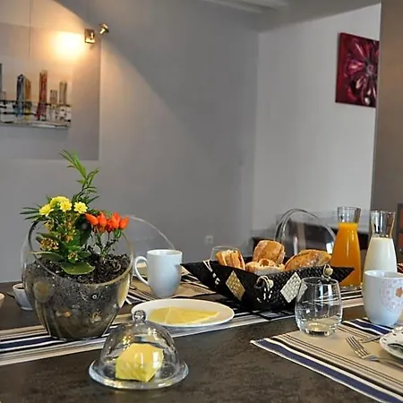 D'hotes Sauternais Bed & Breakfast 3*